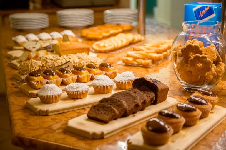 cucina-pasticceria-piatti-tipici-colazione-pineta-pastry-hotel-dolomiti-marmolada-rocca-pietore-9