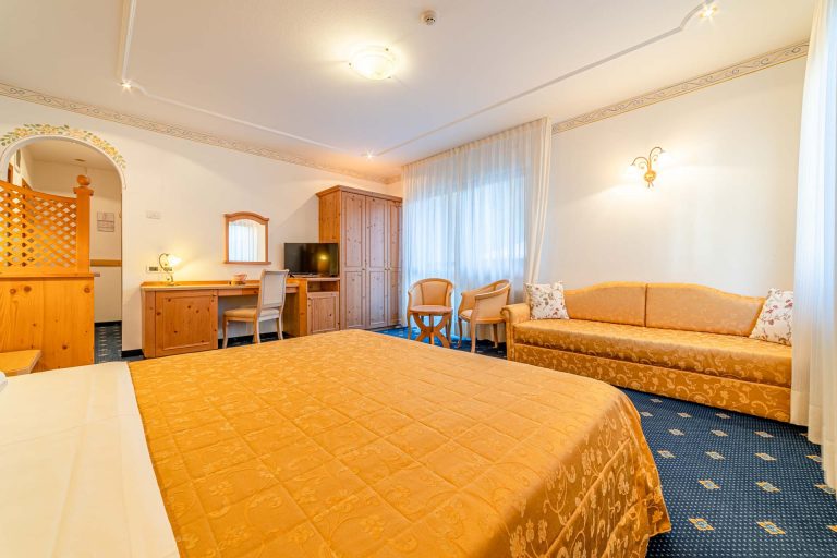 junior-suite-pineta-pastry-hotel-dolomiti-marmolada-rocca-pietore-15